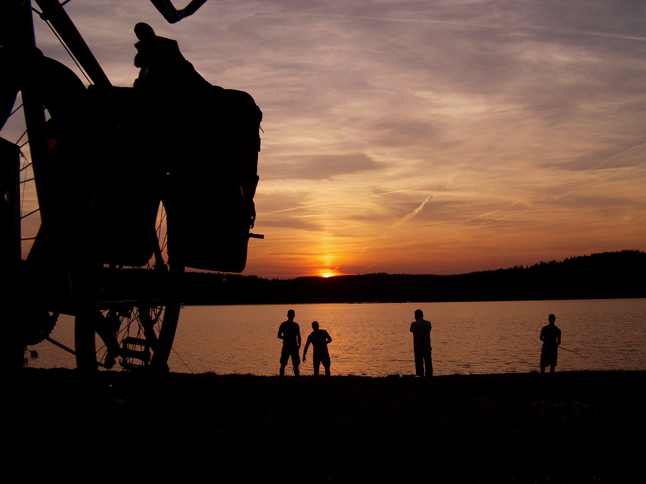 Dviratis, Rezervuaras, Saulėlydis, Ratų Kelionė, Maišų Paketai, Hohenwartestausse, Vakaro Saulė, Žmogus, Abendstimmung, Papludimys