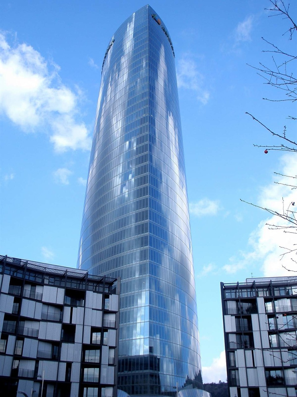 Bilbao, Ispanija, Pastatai, Struktūra, Bokštas, Dangoraižis, Stiklas, Šiuolaikiška, Architektūra, Dangus