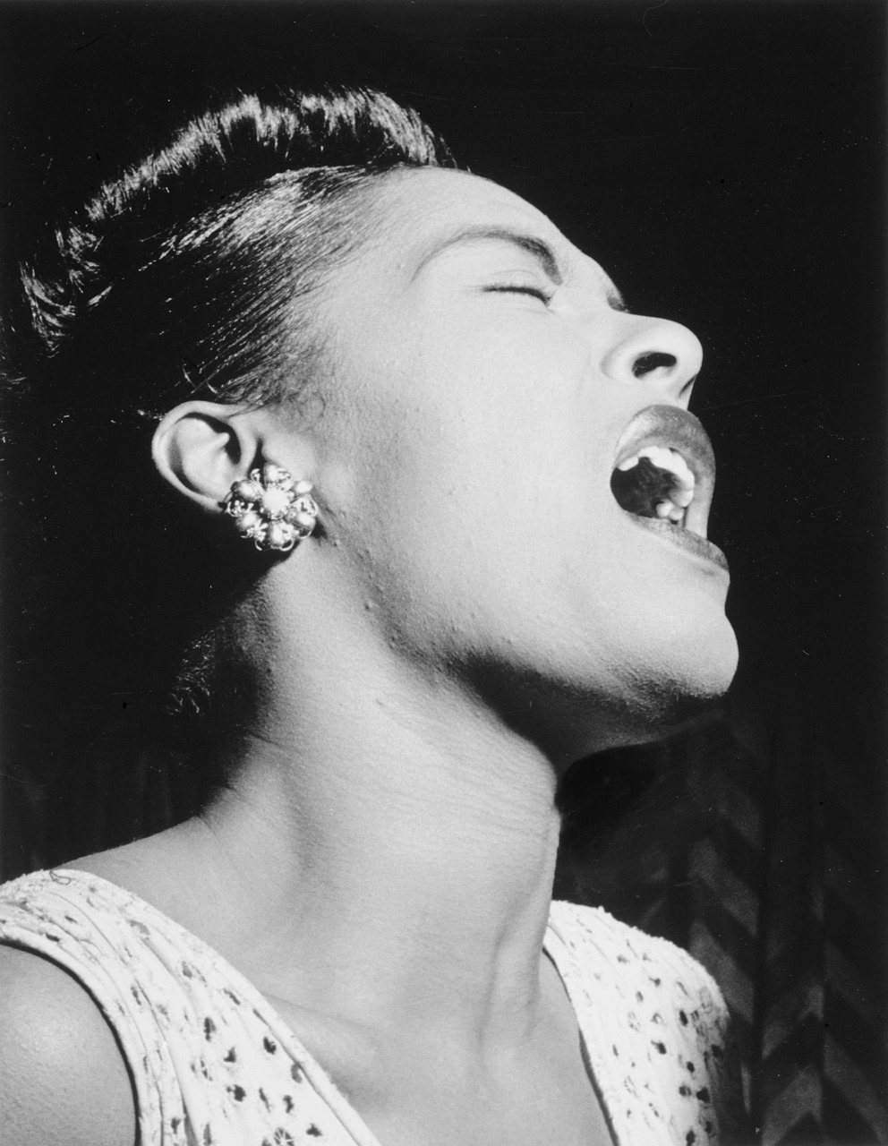 Billie Atostogos, 1947, Portretas, Džiazo Ir Bliuzo Dainininkė, Afroamerikietis, Pamišęs Ponios Diena, Derliaus Nuotrauka, Juoda Ir Balta, Garsenybė, Žvaigždė