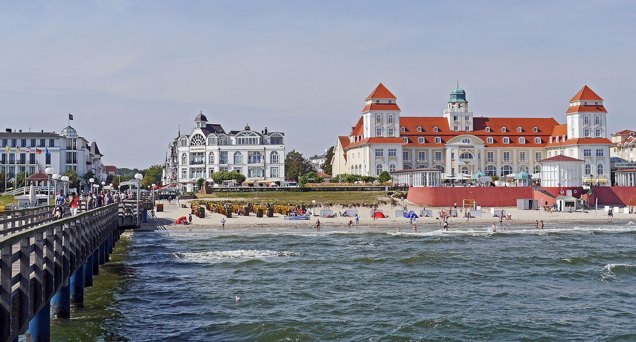 Binz, Rügen, Kurhaus, Jūros Tiltas, Papludimys, Baltijos Jūra, Pajūrio Kurortas, Rügen Sala, Jūra, Sala