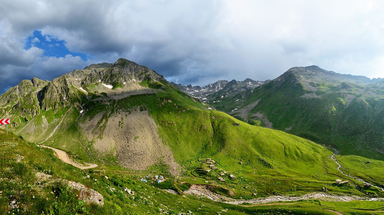 Juodoji Jūra, Kaçkars, Turkija, Ispiras, Iš Vartai, Kalnai, Debesys, Gamta, Žalias, Kraštovaizdis