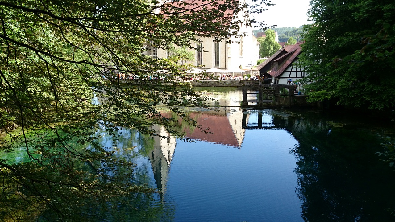 Blautopf, Gražus Ir Šiltas, Blaubeuren, Veidrodinis, Vandens, Nemokamos Nuotraukos,  Nemokama Licenzija