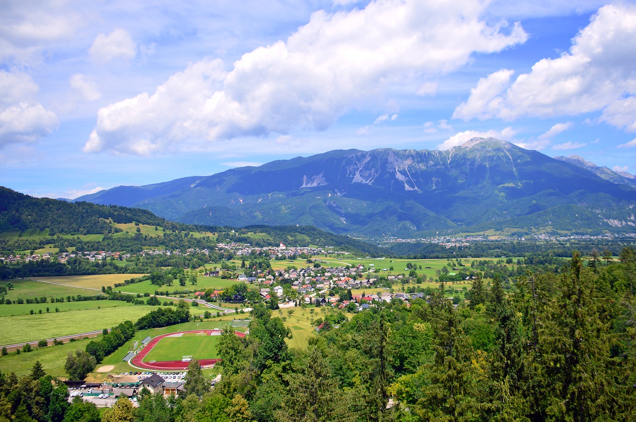 Bled,  Kalnų,  Slovėnija,  Gulėti,  Kalnai,  Pobūdį,  Kelionė,  Europoje,  Gražus,  Alpine