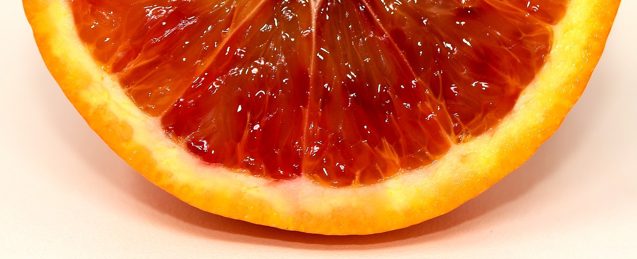 Kraujo Apelsinas,  Vaisiai,  Citrusiniai Vaisiai,  Apelsinai,  Citrusinis Vaisius,  Sveikas,  Vitaminai,  Vaisių,  Raudona,  Šviesa