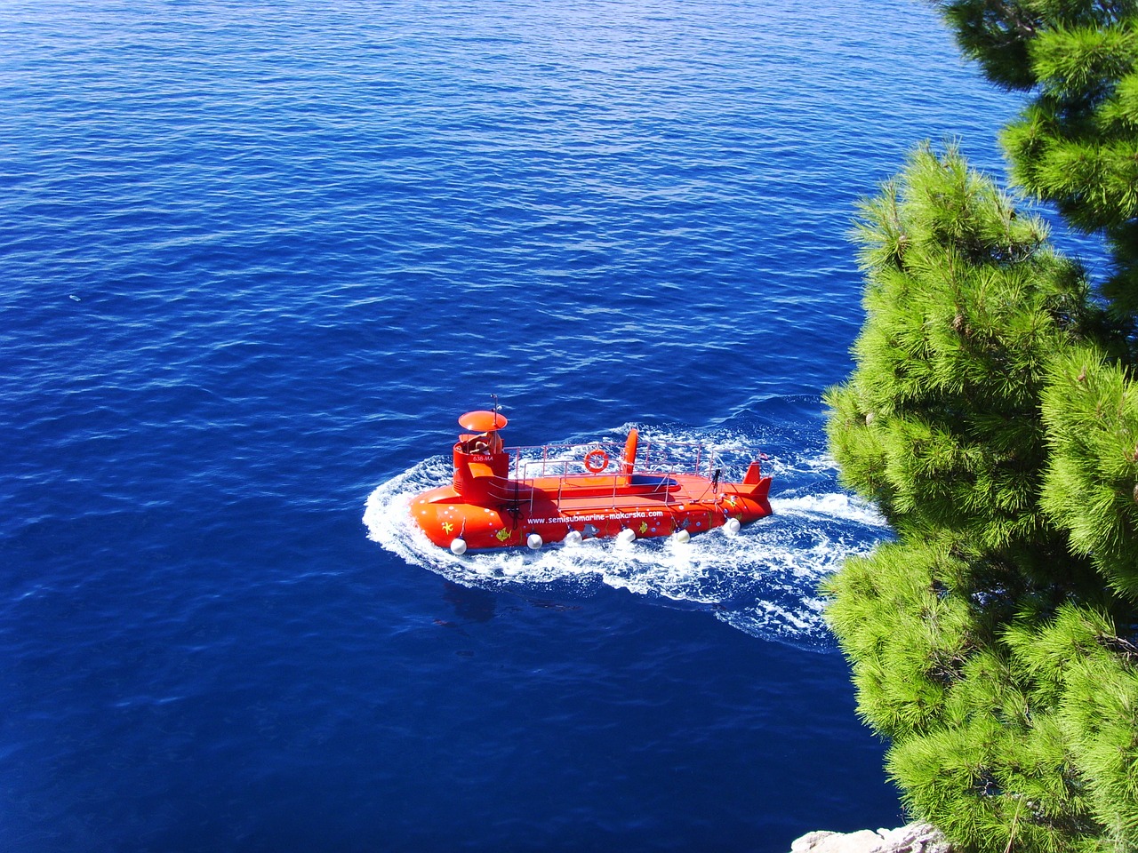 Mėlyna Jūra, Raudonas U-Boat, Adrijos Jūra, Nemokamos Nuotraukos,  Nemokama Licenzija
