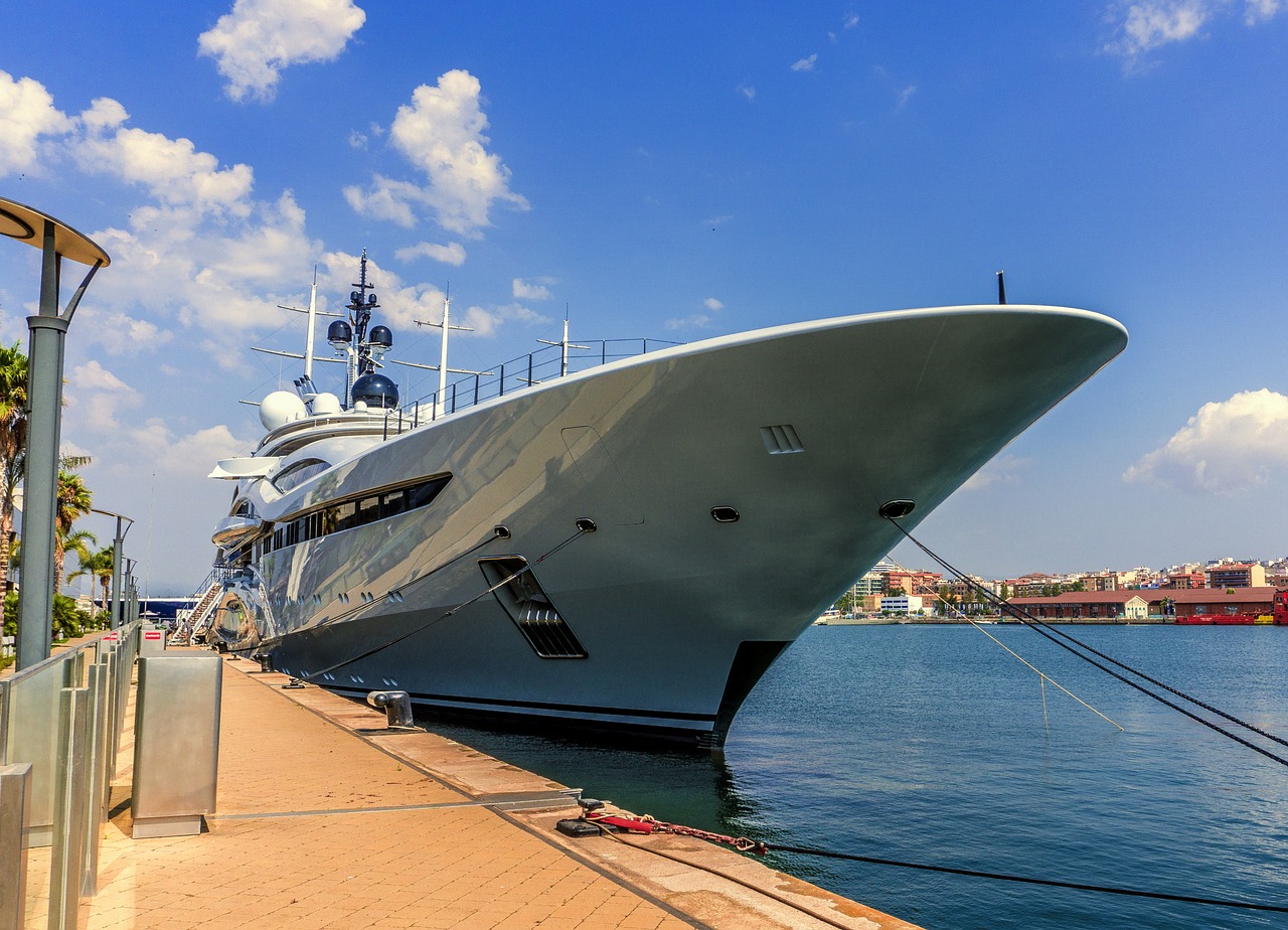 Valtis,  Jachta,  Kruizas,  Laivas,  Marina,  Jūrinis,  Prabangus,  Vasara,  Viduržemio Jūros,  Superyacht