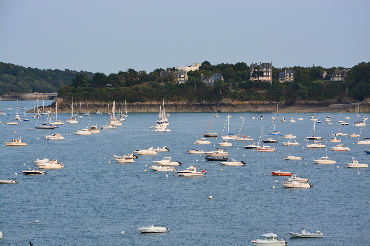 Valtys Burlaiviai, Uosto Kliūtys, Dinard, Saint Malo, Britanų Valtys, Jūra, Nemokamos Nuotraukos,  Nemokama Licenzija