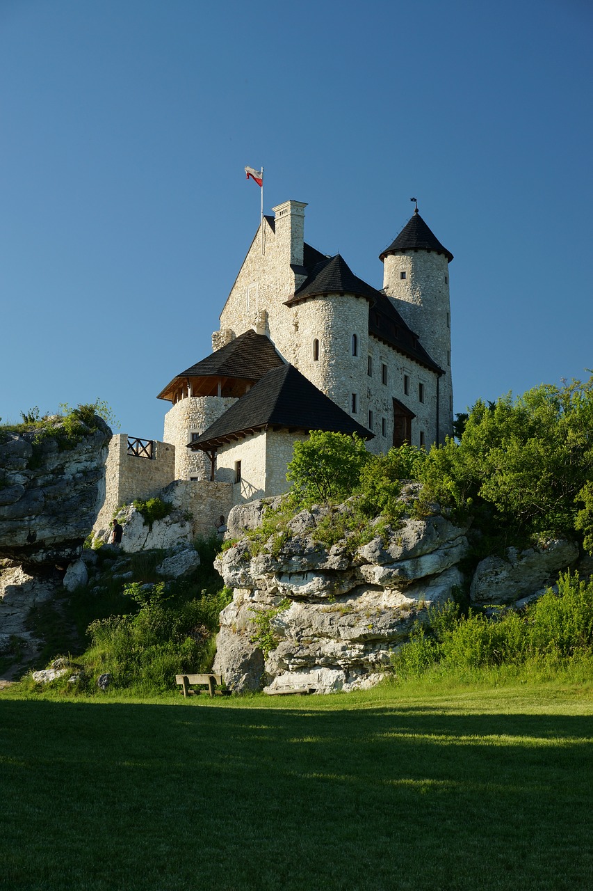 Bobolice Pilis, Jura, Jura Krakowsko-Czestochowa, Lenkija, Kraštovaizdis, Kalkakmeniai, Turizmas, Kelionė, Pilis, Akmenys