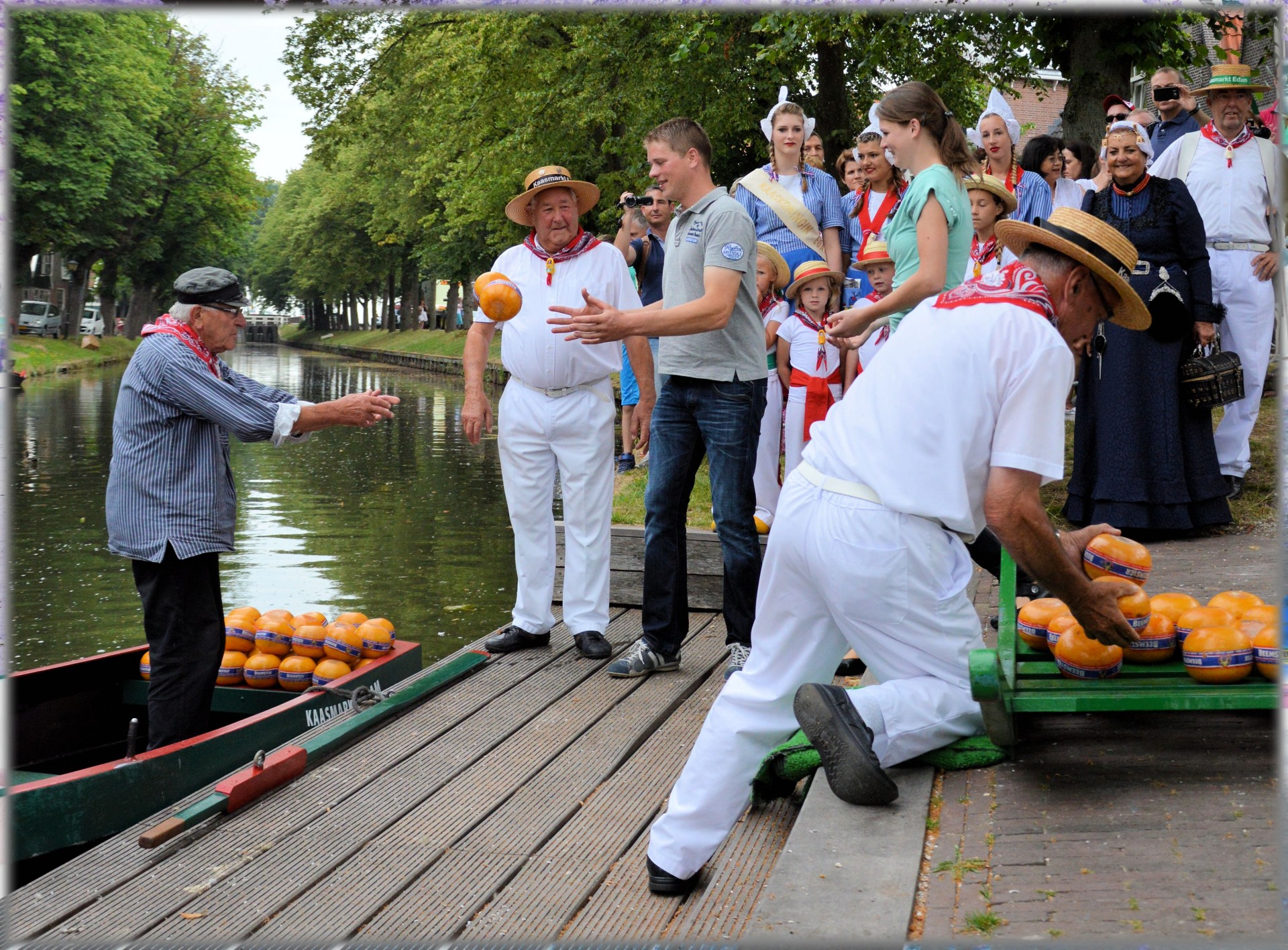 Žmonės,  Grupė,  Grupes,  Veikla,  Turistinis,  Tradicija,  Tradicinė & Nbsp,  Suknelė,  Nyderlandai,  Volendam