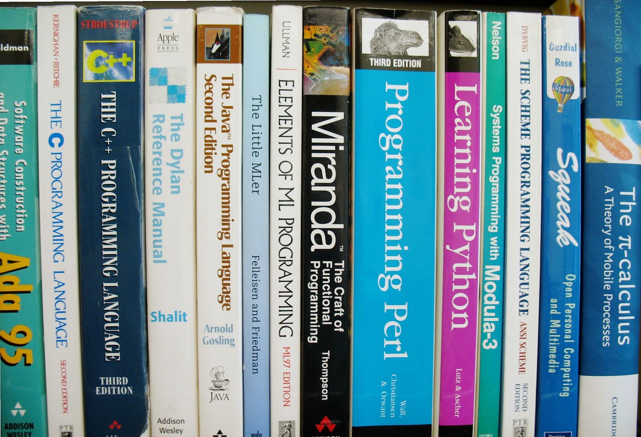 Knygos, Knygų Lentyna, Kompiuterių Mokslas, Programavimas, Kompiuterio Kalba, Specializuota Literatūra, Nemokamos Nuotraukos,  Nemokama Licenzija
