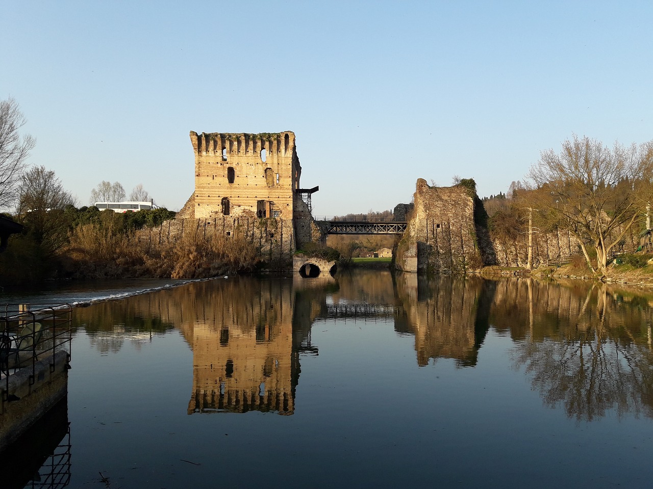 Borghetto Sul Mincio,  Nė Vienas Asmuo,  Vandenys,  Architektūra,  Upė,  Kelionė,  Atspindys Fizika,  Lauke, Nemokamos Nuotraukos,  Nemokama Licenzija