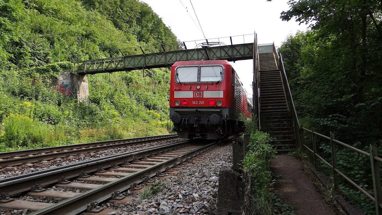 Br 143, Geislingen-Lipti, Filso Slėnio Geležinkelis, Kbs 750, Lokomotyvas, Nemokamos Nuotraukos,  Nemokama Licenzija