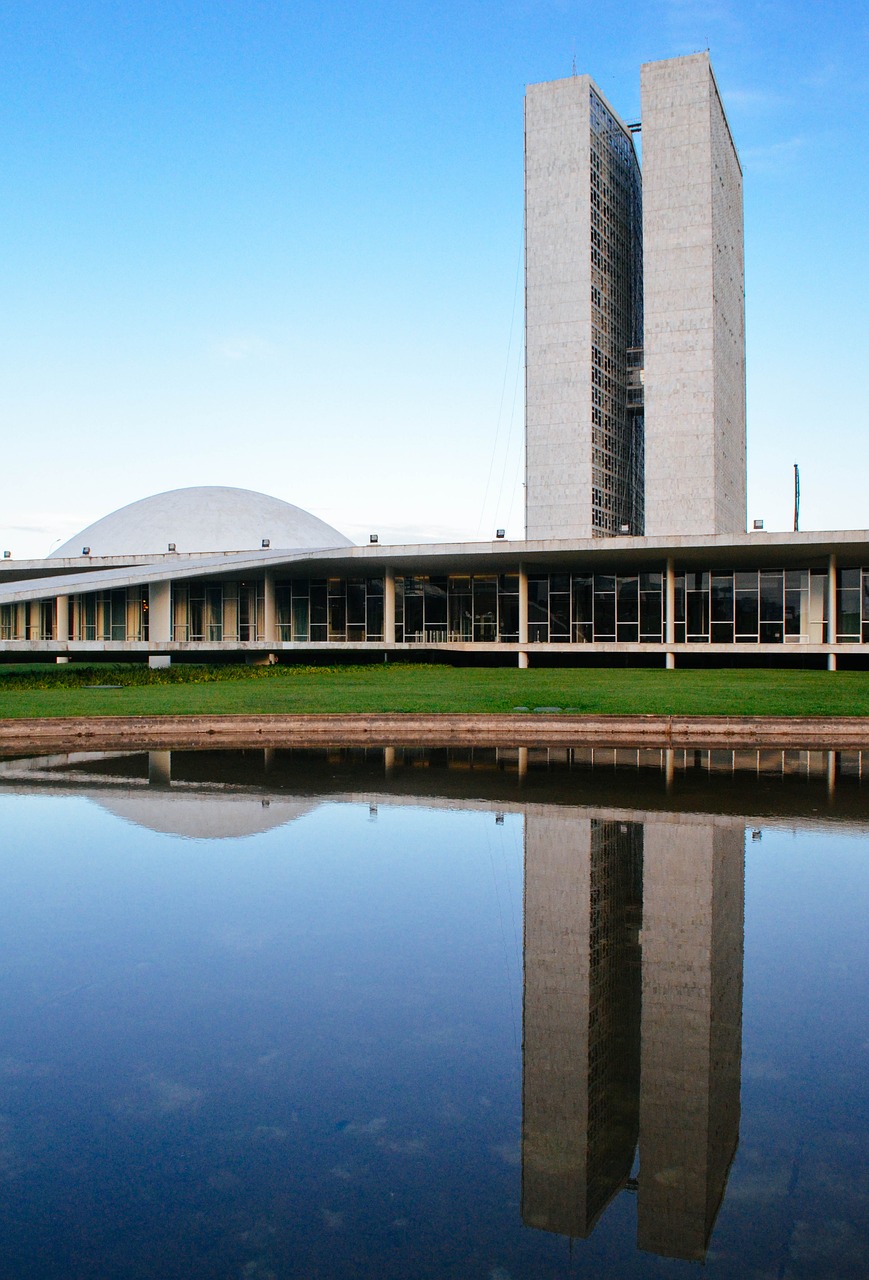 Brasilia, Architektūra, Dangus, Mėlynas, Popietė, Brazilija, Pastatai, Centras, Atspindys, Vanduo