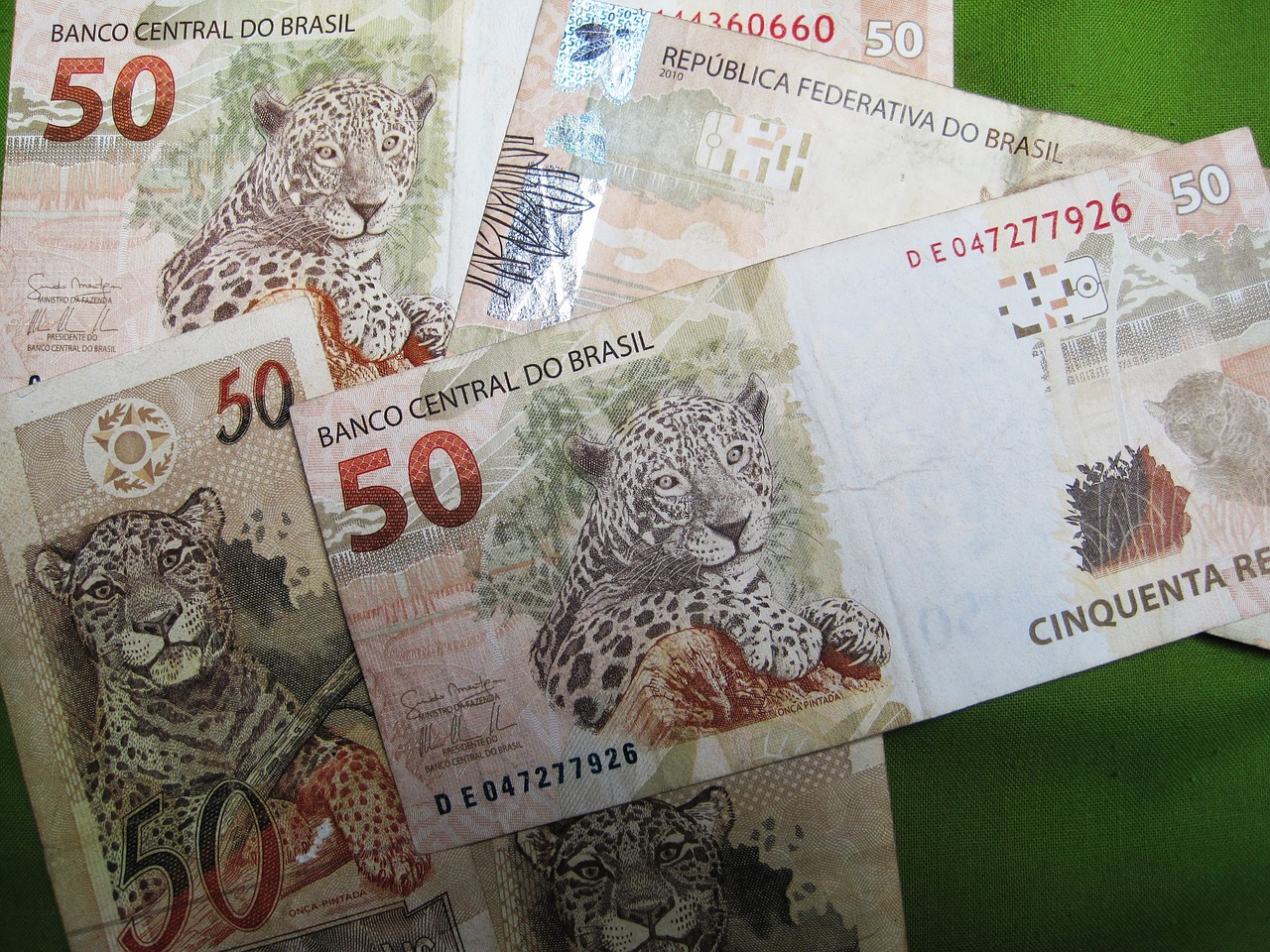 Brazilijos Banknotai, Penkiasdešimt Tikro Lentos Muzikos, Sąskaitos, Banknotai, Brazilija, Valiuta, Popieriniai Pinigai, Pinigai, Atgal, Sąskaitą