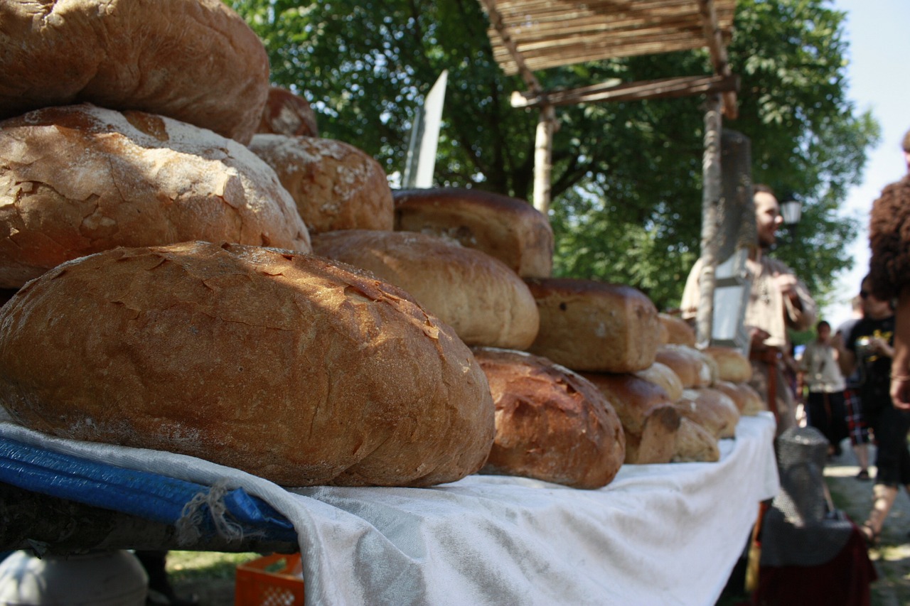 Duona, Kepalas, Šviežias, Ūkininko Duona, Valgyti, Maistas, Miltai, Vadinami Rostmanai, Pusryčiai, Nemokamos Nuotraukos