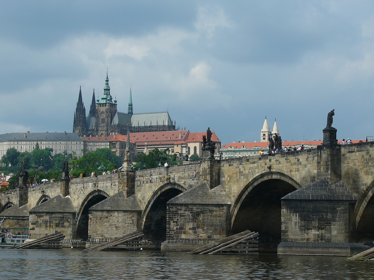 Tiltas, Tiltas Per Vltavą Pragoje, Charles Tiltas, Nemokamos Nuotraukos,  Nemokama Licenzija