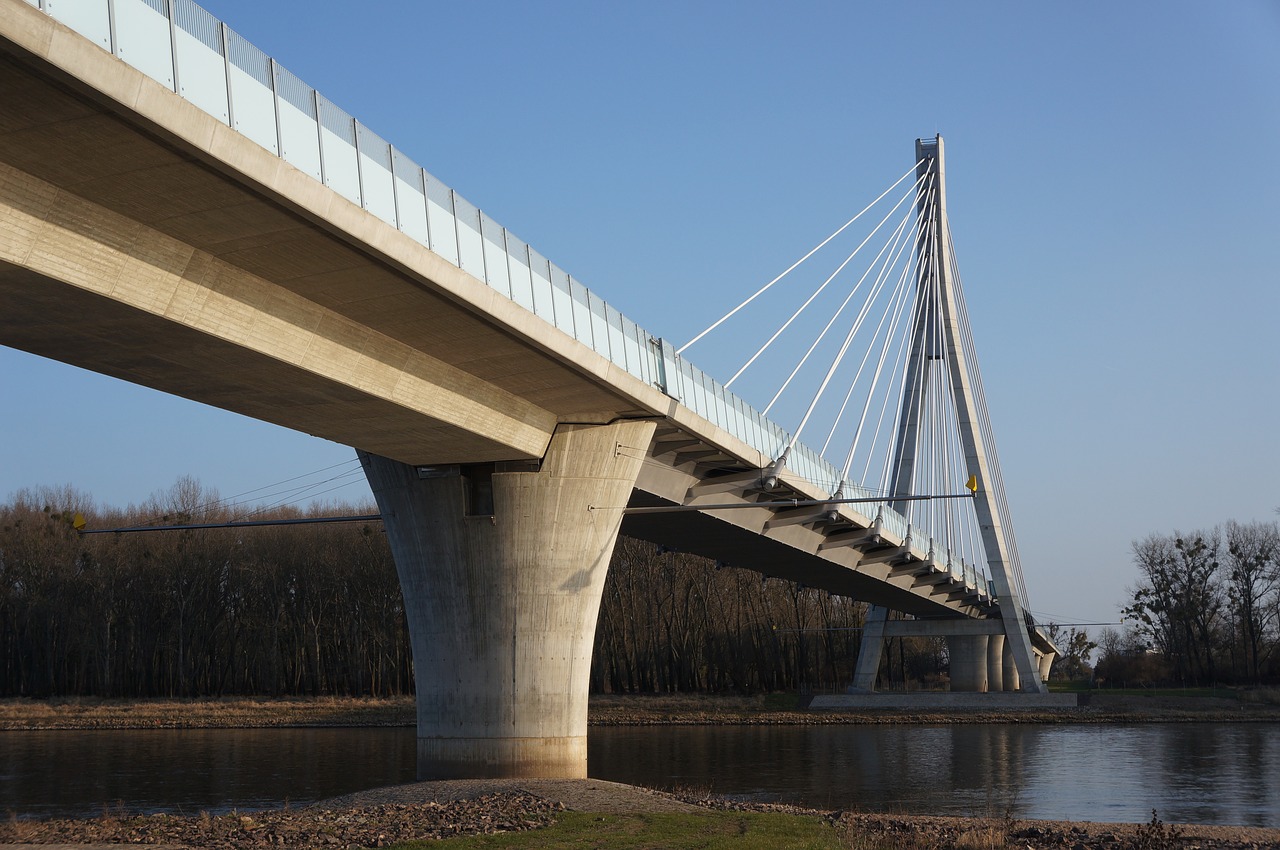 Tiltas, Elbe, Upė, Architektūra, Pastatas, Plieninis Tiltas, Elbe Tiltas, Vanduo, Bankas, Nemokamos Nuotraukos