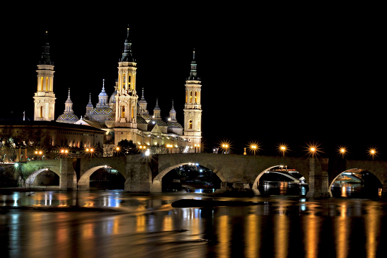 Tiltas, Šviesa, Architektūra, Naktis, Bažnyčia, Katedra, Upė, Pabrėžia, Gražus, Saragosas