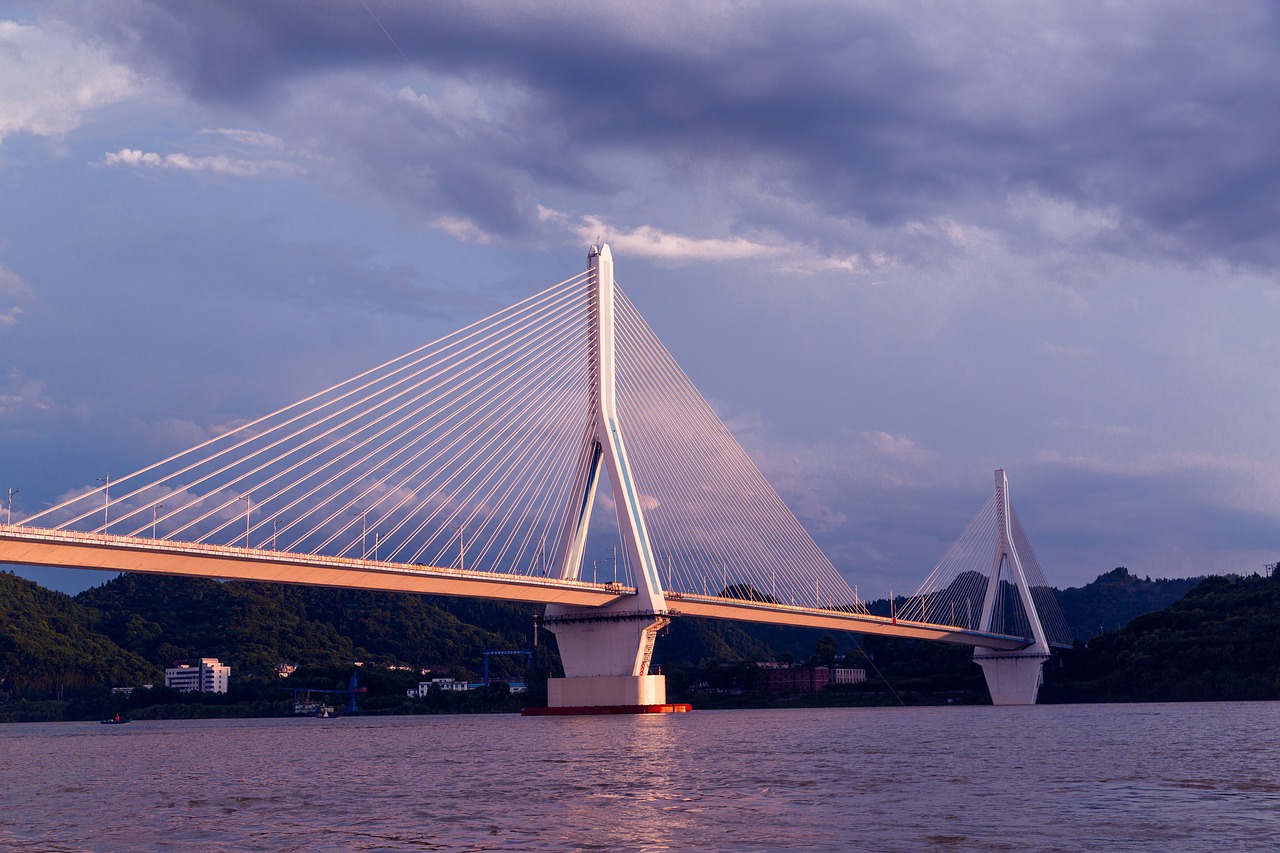 Tiltas, Yichango Jangzės Upės Tiltas, Spinduliai, Nemokamos Nuotraukos,  Nemokama Licenzija