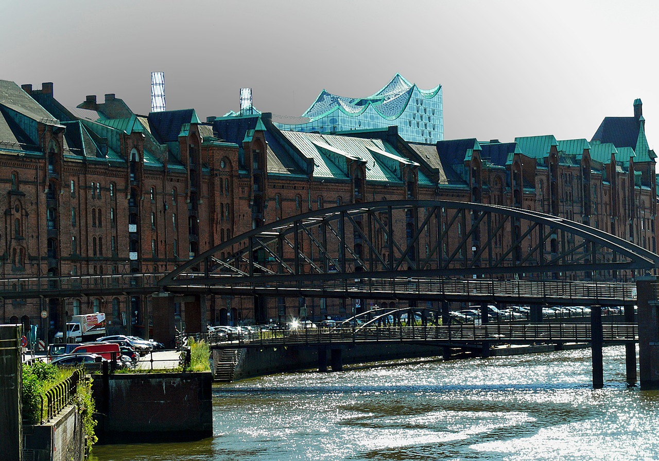 Tiltas, Vandenys, Miestas, Kelionė, Architektūra, Pastatas, Miesto Kraštovaizdis, Dangus, Hamburgas, Speicherstadt