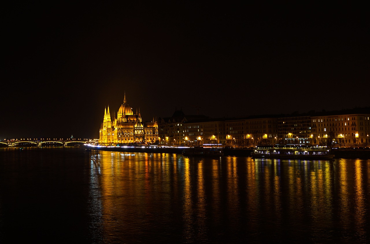 Tiltas, Vanduo, Miestas, Upė, Saulėlydis, Budapest, Miesto Panorama, Pastatas, Miesto, Europa