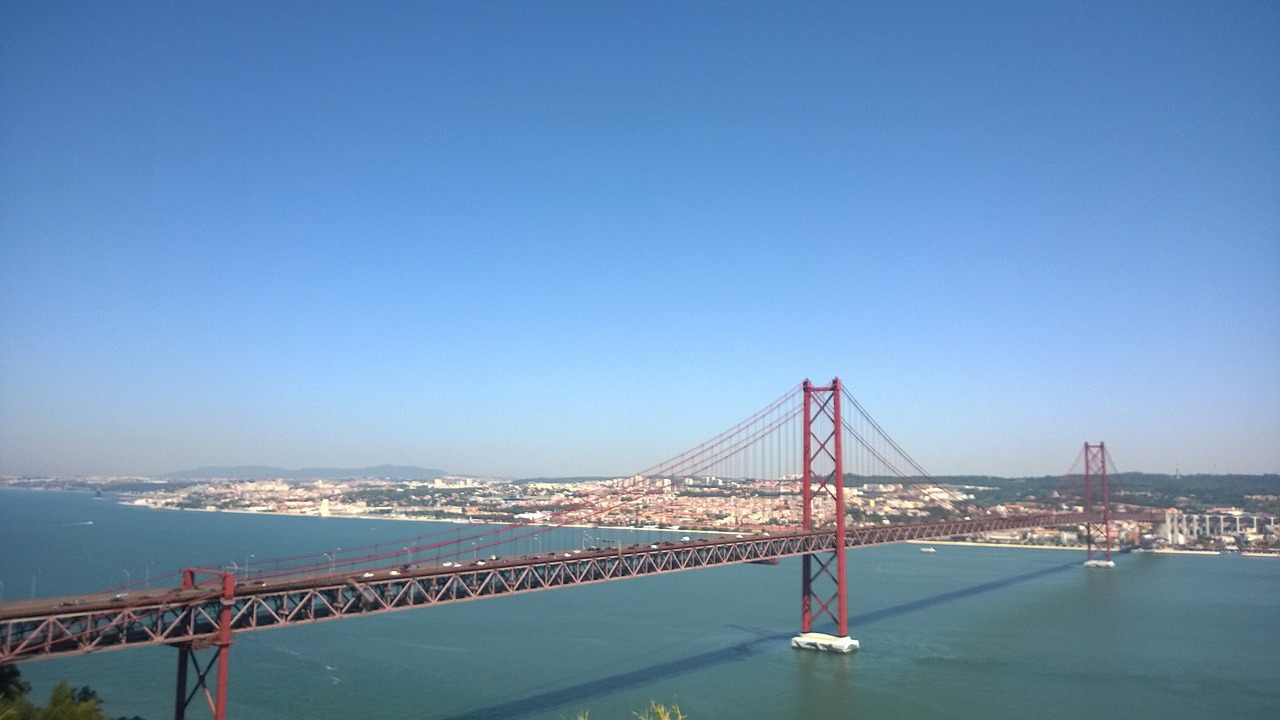 Tiltas, Tiltas Balandžio 25, Lisbonas, Vanduo, Puiku, Didelis Miestas, Puikus Tiltas, Nemokamos Nuotraukos,  Nemokama Licenzija