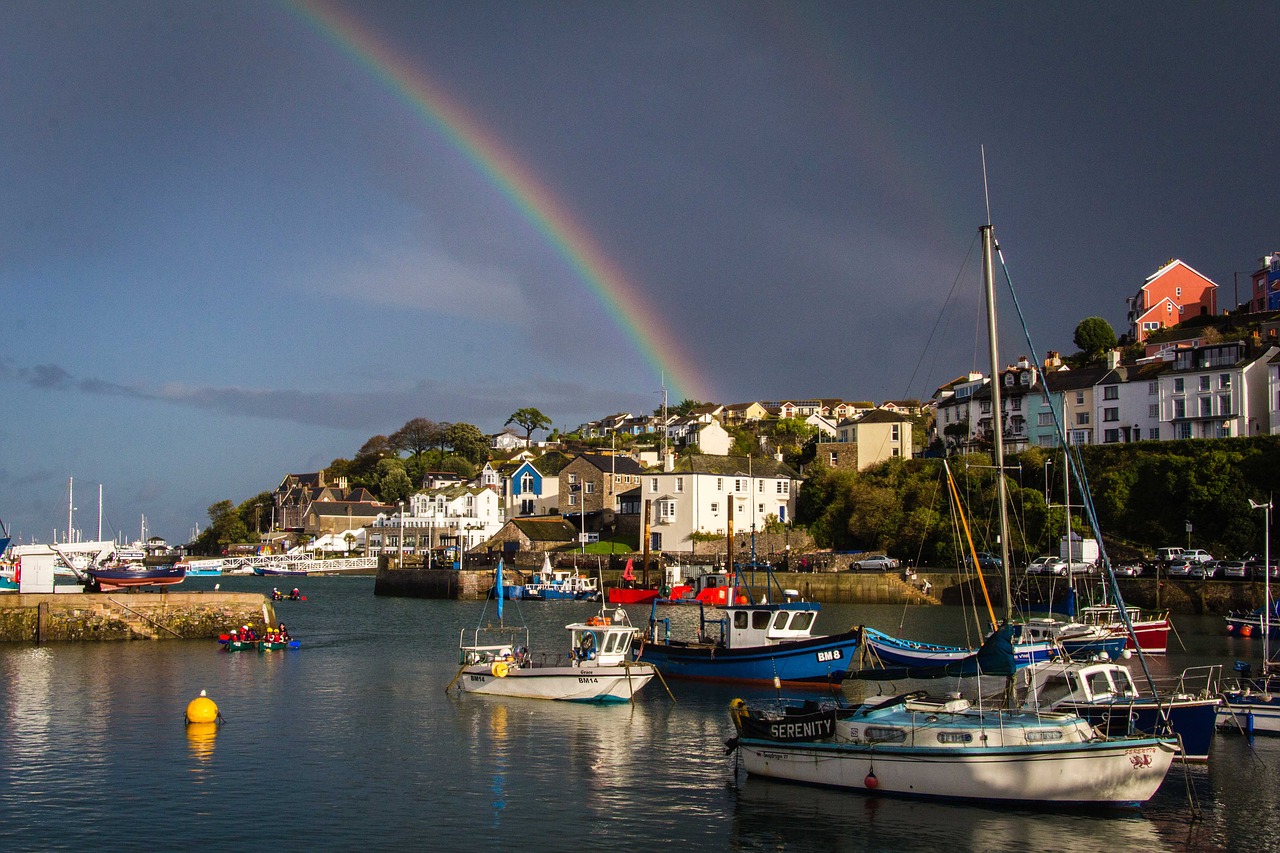 Brixham, Devon, Vaivorykštė, Uostas, Uostas, Jūra, Anglija, Uk, Kranto, Anglų