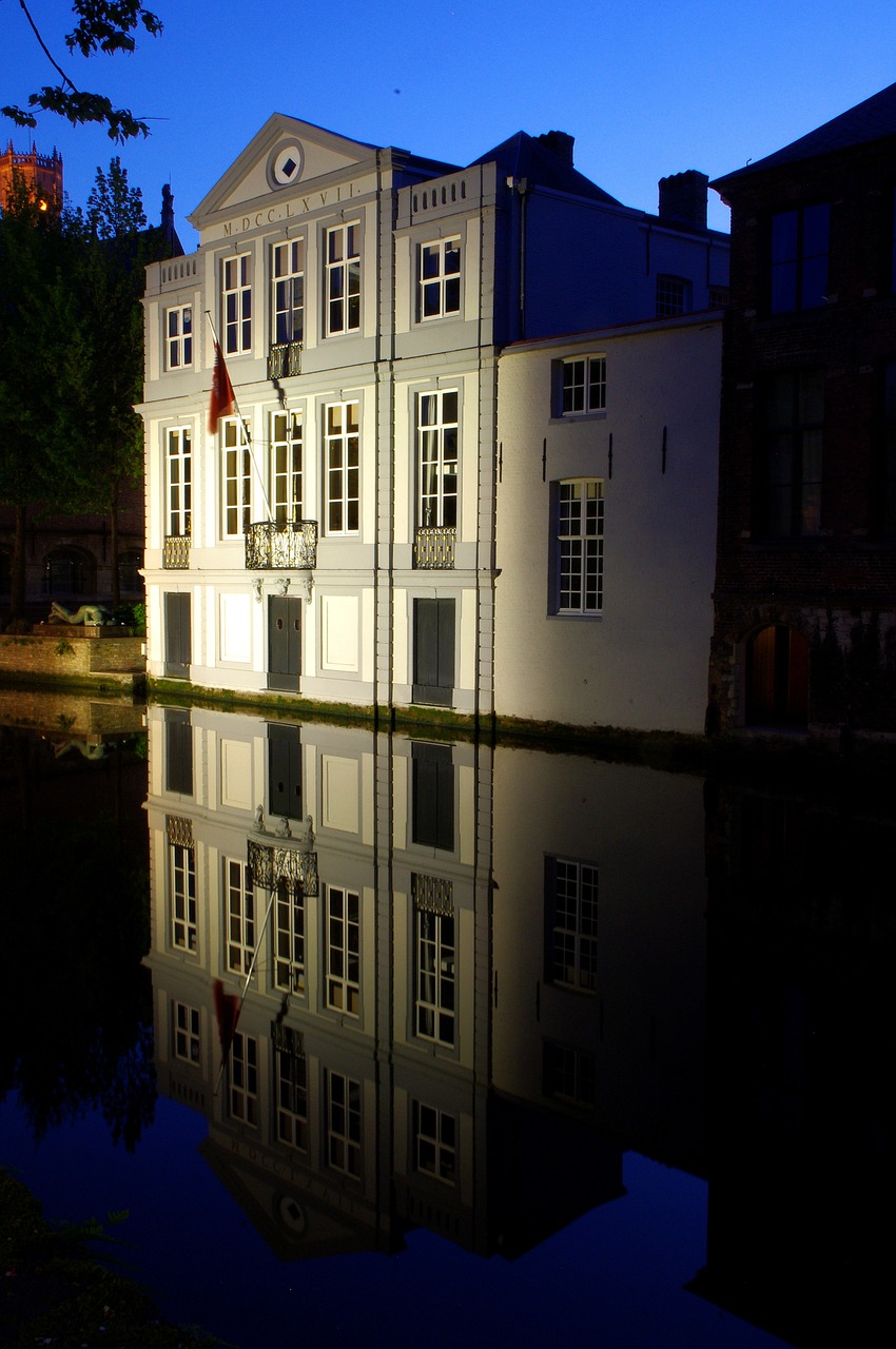 Bruges, Naktis, Architektūra, Apšvietimas, Nuotaika, Kanalas, Pastatas, Naktį, Atspindys, Nemokamos Nuotraukos