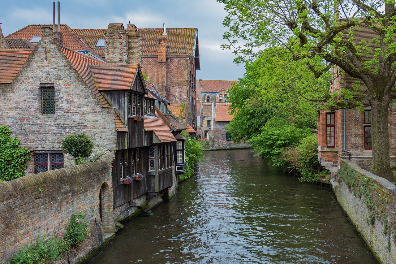 Bruges, Kanalas, Belgija, Romantiškas, Senamiestis, Idiliškas, Lankytinos Vietos, Istoriškai, Kanalai, Viduramžių Miestas