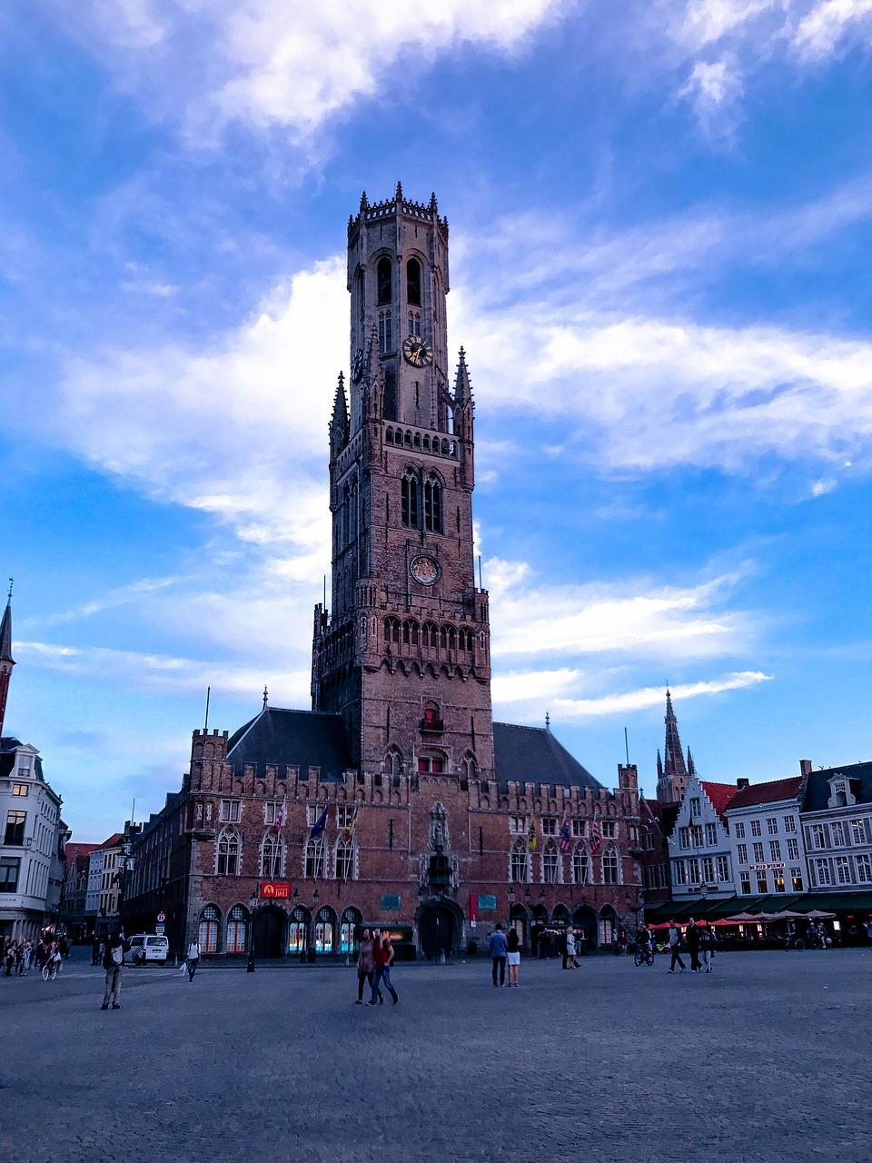 Bruges, Bokštas, Debesys, Viduramžių Architektūra, Belgija, Nemokamos Nuotraukos,  Nemokama Licenzija