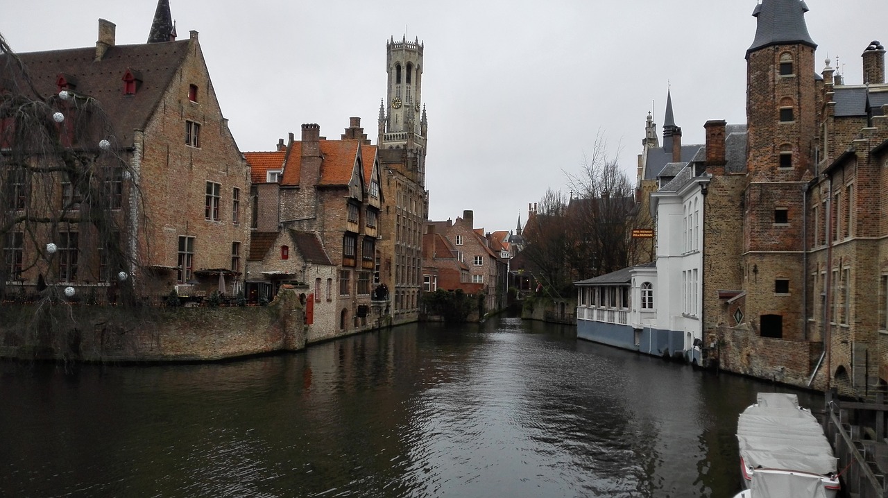 Bruges, Miestas, Kanalas, Architektūra, Belgija, Upė, Europa, Vanduo, Tiltai, Atspindys