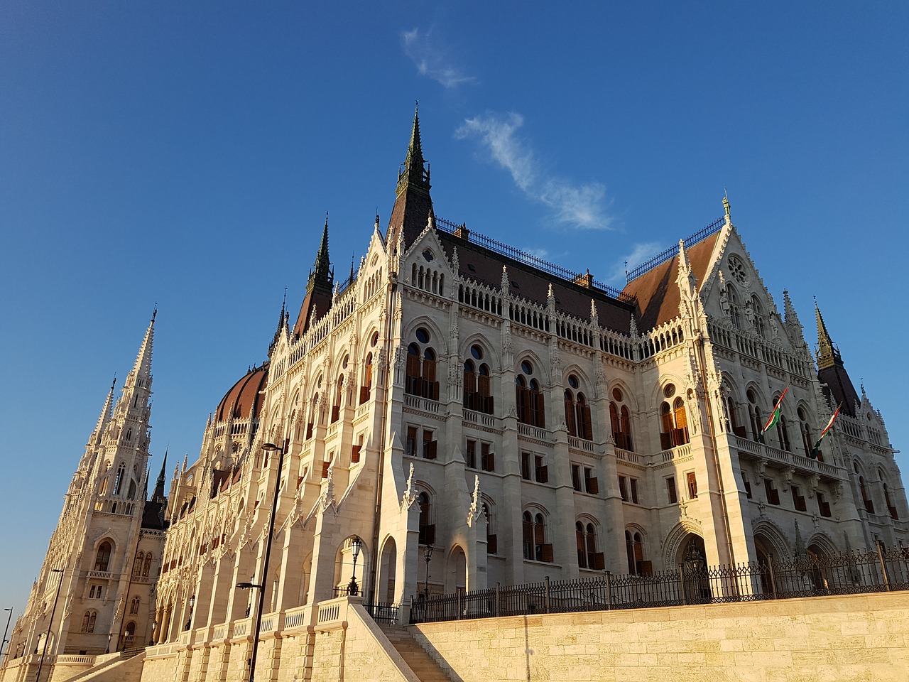 Budapest, Parlamentas, Vengrija, Orientyras, Architektūra, Pastatas, Lankytinos Vietos, Įspūdingas, Vyriausybė, Kelionės Tikslas