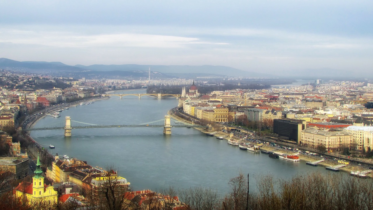 Budapest, Tiltas, Kraštovaizdis, Vaizdingas, Lauke, Upė, Dangus, Debesys, Krantas, Kranto Linija