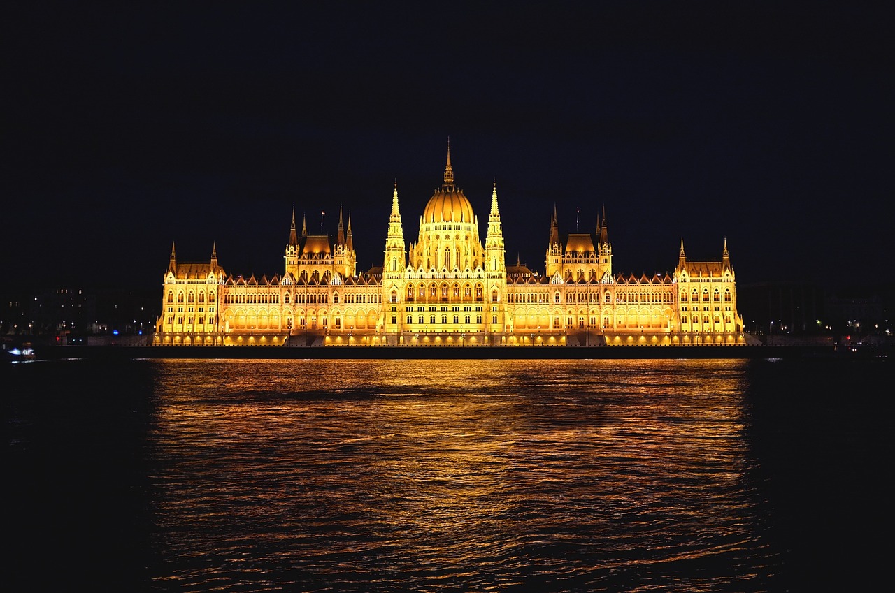 Budapest,  Parlamentas,  Danube,  Upė,  Pastatas,  Nočt , Nemokamos Nuotraukos,  Nemokama Licenzija