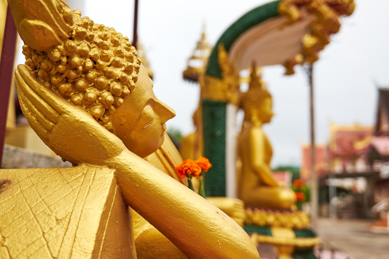 Buda, Miega, Guli, Poilsis, Šventykla, Religija, Laosas, Vientiane, Budizmas, Auksinis