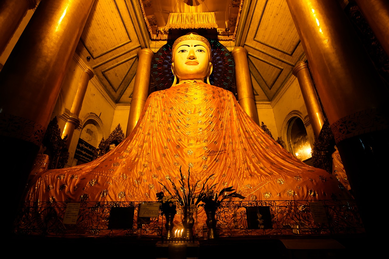 Buda, Shwedagon, Statula, Auksinis, Jangonas-Mianmaras, Naktis, Mianmaro Burma, Pagoda, Auksas, Nemokamos Nuotraukos