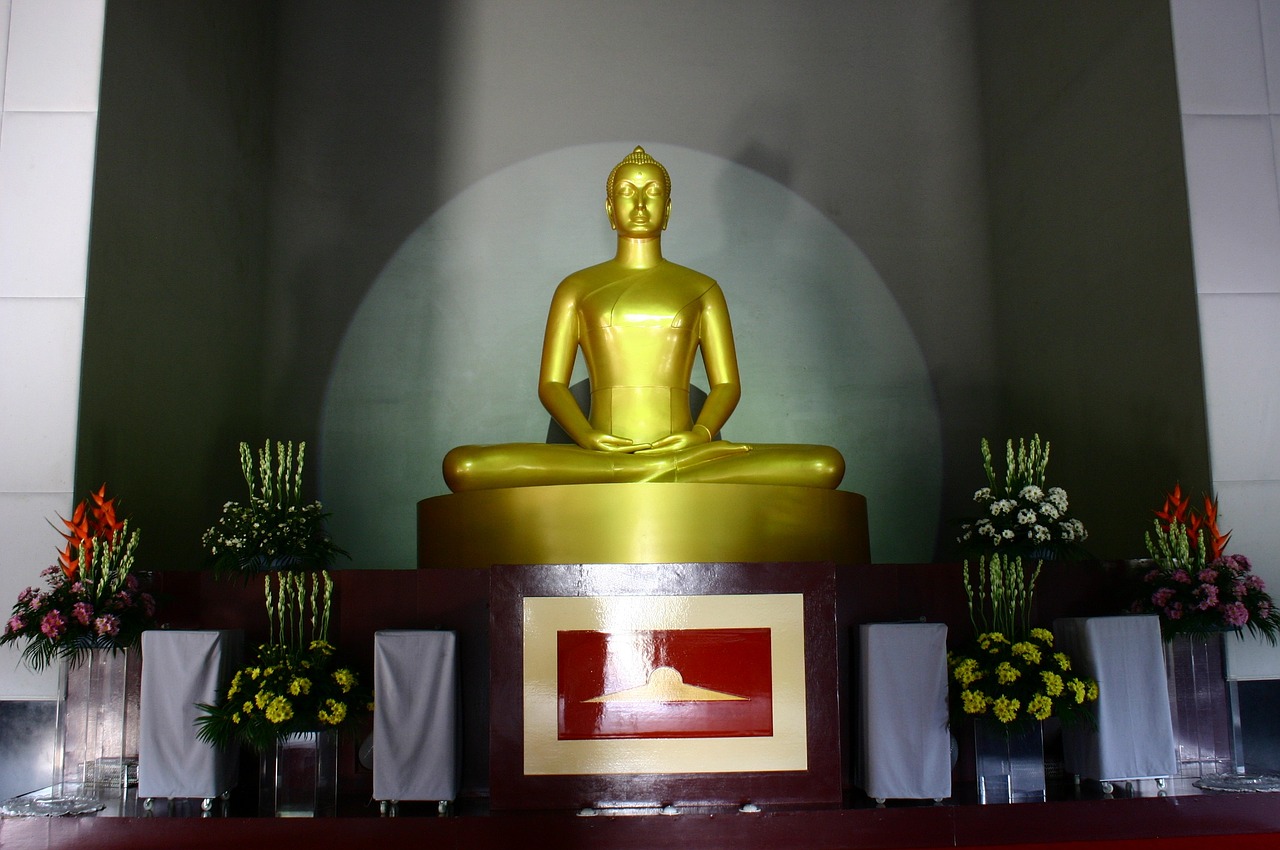 Buda, Vienuolis, Auksas, Budizmas, Meditacija, Tailandas, Statula, Nemokamos Nuotraukos,  Nemokama Licenzija