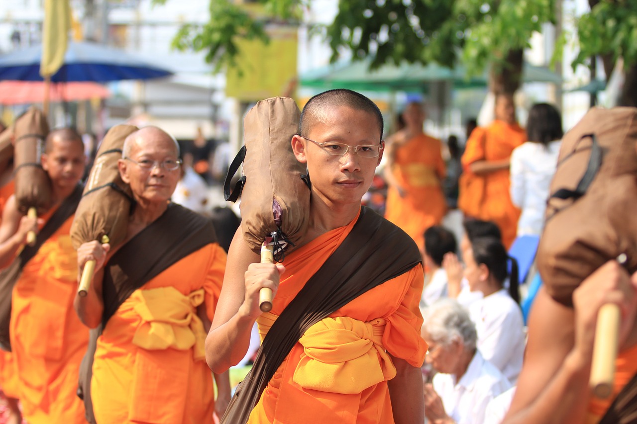 Budistams, Vienuoliai, Budizmas, Vaikščioti, Oranžinė, Drabužiai, Tajų, Ceremonija, Tradicija, Wat