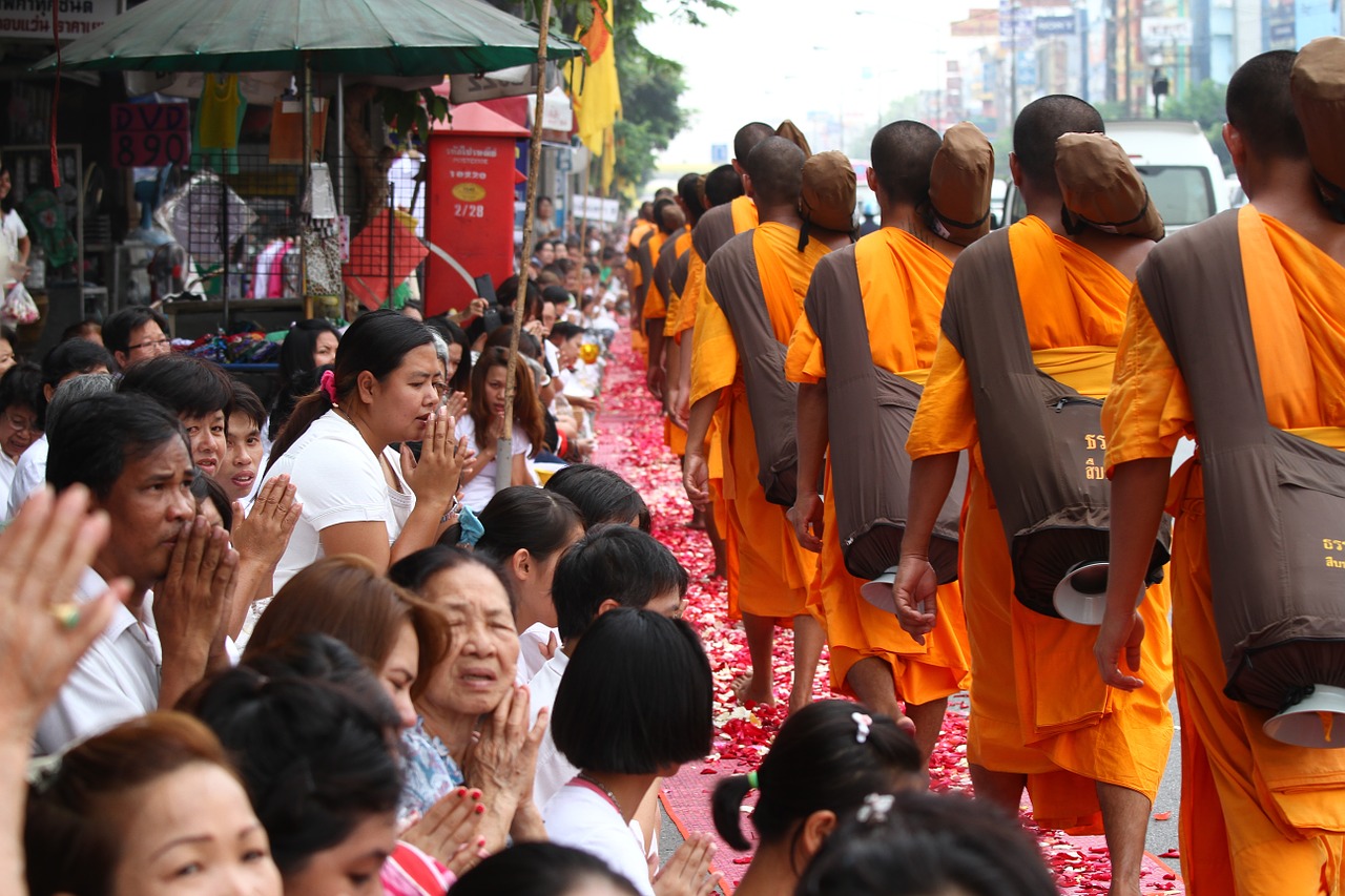 Budistams, Vaikščioti, Vienuoliai, Tradicija, Ceremonija, Tailandas, Tajų, Festivalis, Melstis, Oranžinė