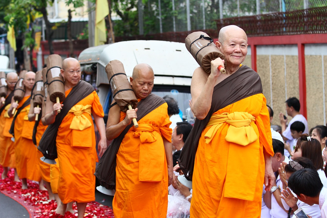 Budistams, Vienuoliai, Vaikščioti, Drabužiai, Oranžinė, Tailandas, Budizmas, Ceremonija, Festivalis, Tradicija