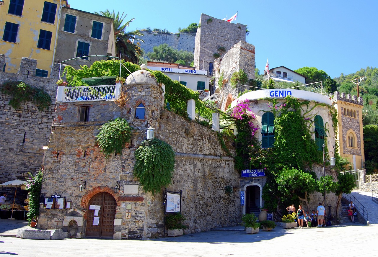 Pastatai, Namai, Žalias, Gamta, Akmuo, Viešbutis, Porto Venera, Ligurija, Italy, Langas