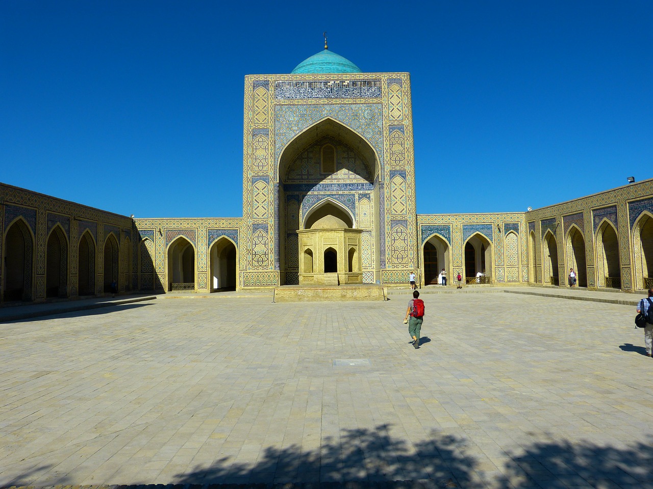 Bukhara, Mečetė, Kalono Mečetė Islamas, Kiemas, Kupolas, Pastatas, Architektūra, Maldos Namai, Mozaika, Uzbekistanas