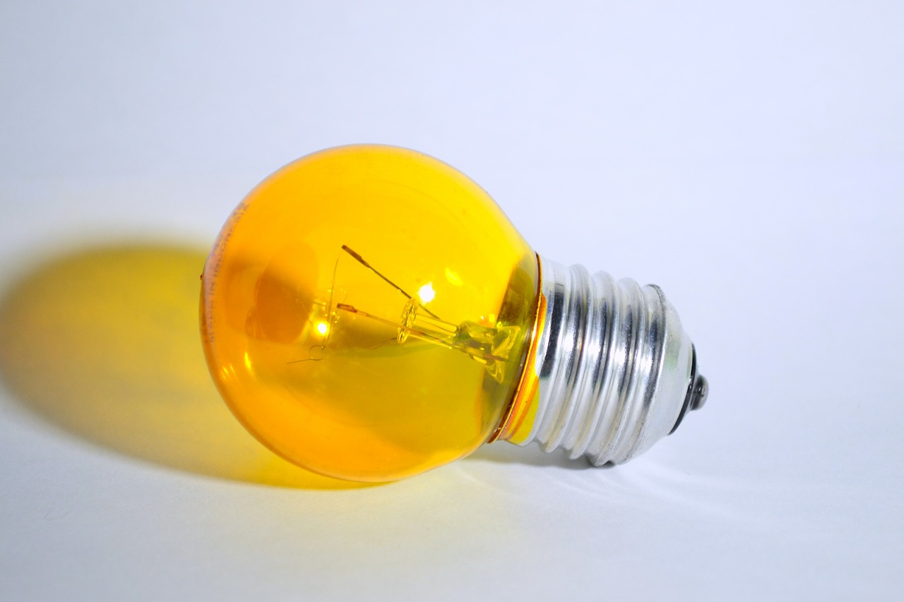 Lemputė, Lempa, Šviesa, Dizainas, Simbolis, Inovacijos, Technologija, Kūrybingas, Įkvėpimas, Energija