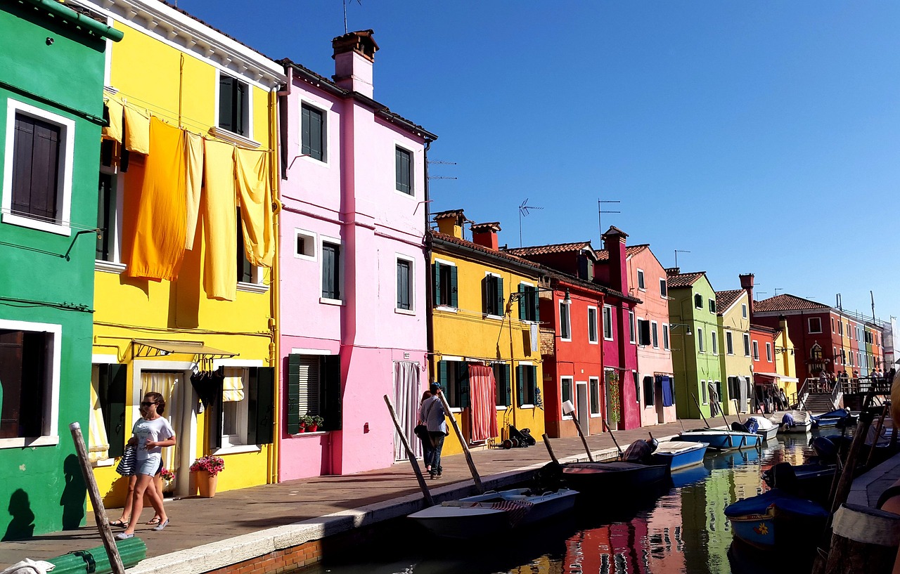 Burano, Venecija, Namas, Italy, Kanalas, Dažyti, Romantika, Ryskios Spalvos, Kelionė, Vanduo