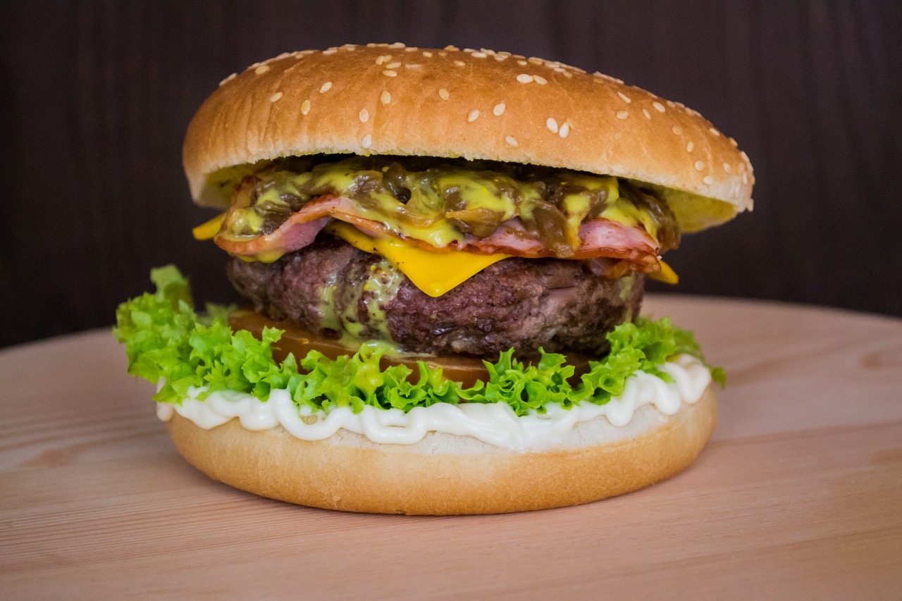 Mesainis, Mėsainis, Maistas, Pietūs, Mėsa, Maistas, Cheeseburger, Kepti Ant Grotelių, Jautiena, Užkandis