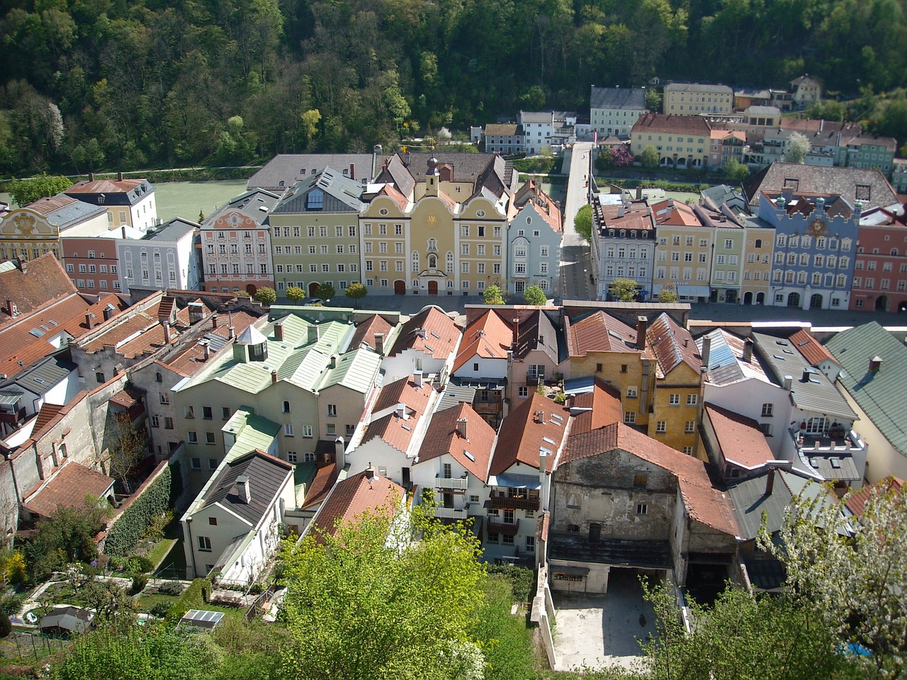 Burghauzenas, Viršutinė Bavarija, Viduramžiai, Istorinis Miestas, Miesto Aikštė, Ieškau Austrijos, Pilies Vaizdai, Salzach, Nemokamos Nuotraukos,  Nemokama Licenzija