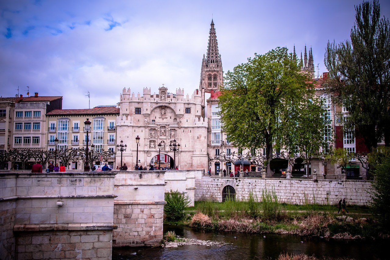 Burgos, Vartai, Senas, Architektūra, Pastatas, Įėjimas, Senovės, Durys, Ispanija, Nemokamos Nuotraukos