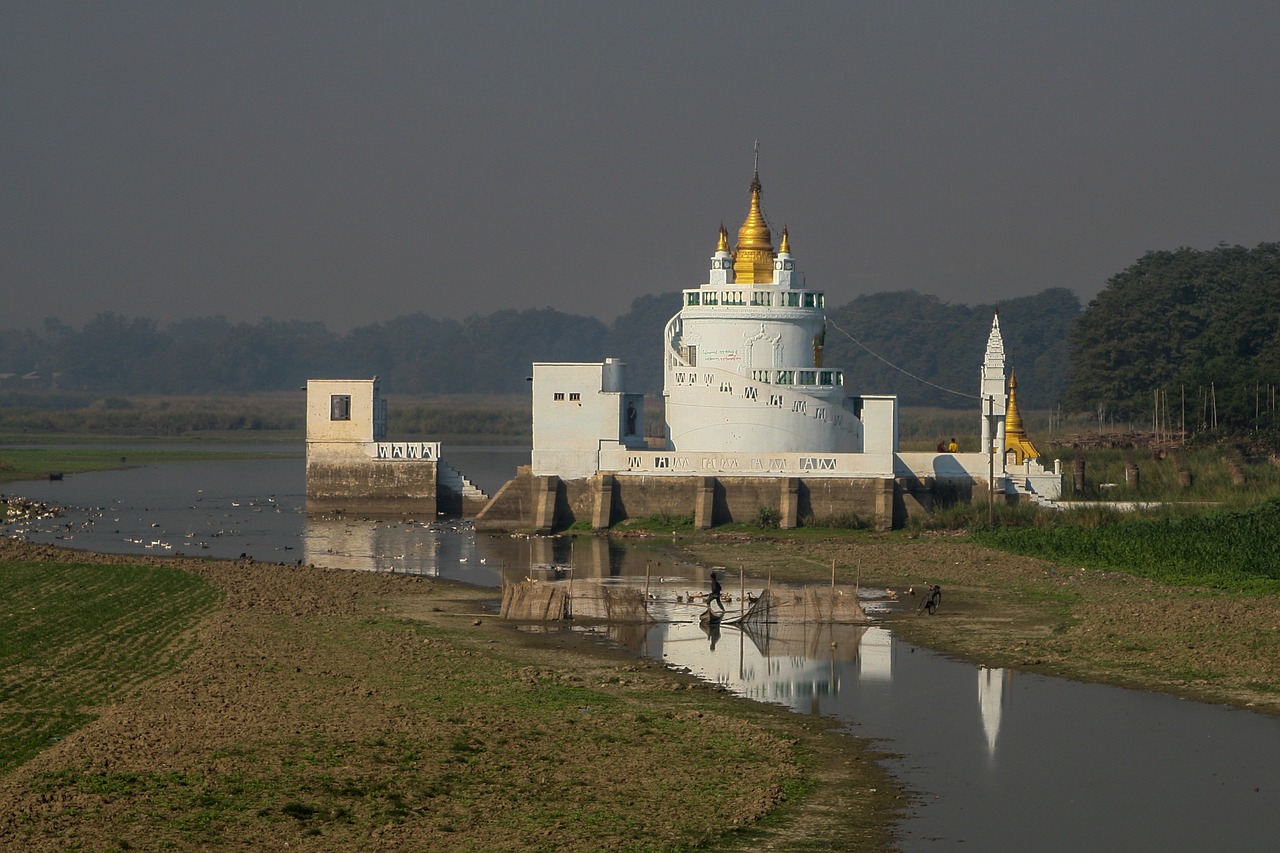 Burma, Mianmaras, Ežeras, Pagoda, Šventykla, Budizmas, Auksas, Nemokamos Nuotraukos,  Nemokama Licenzija