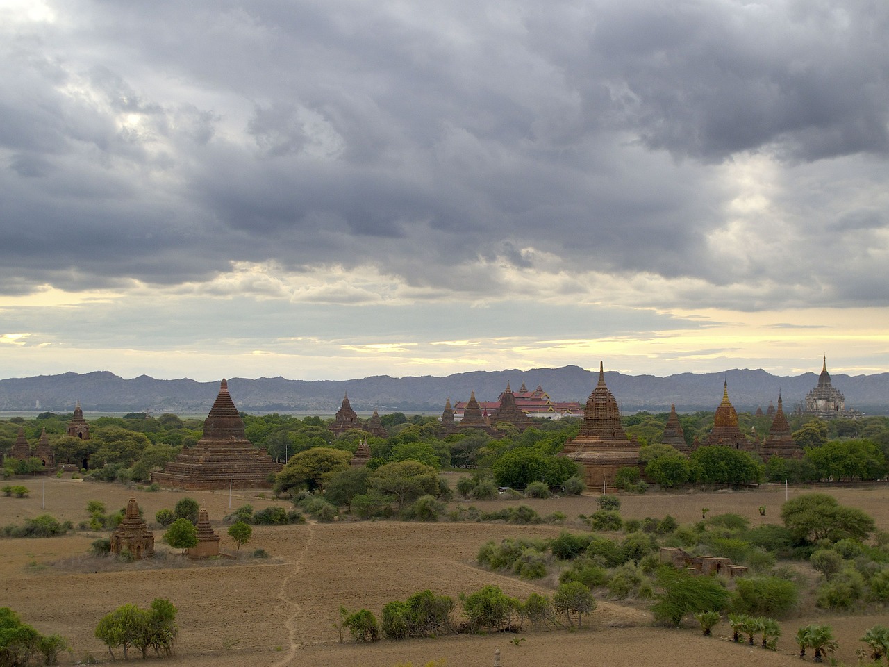 Burma, Bagan, Šventyklos, Debesys, Nemokamos Nuotraukos,  Nemokama Licenzija
