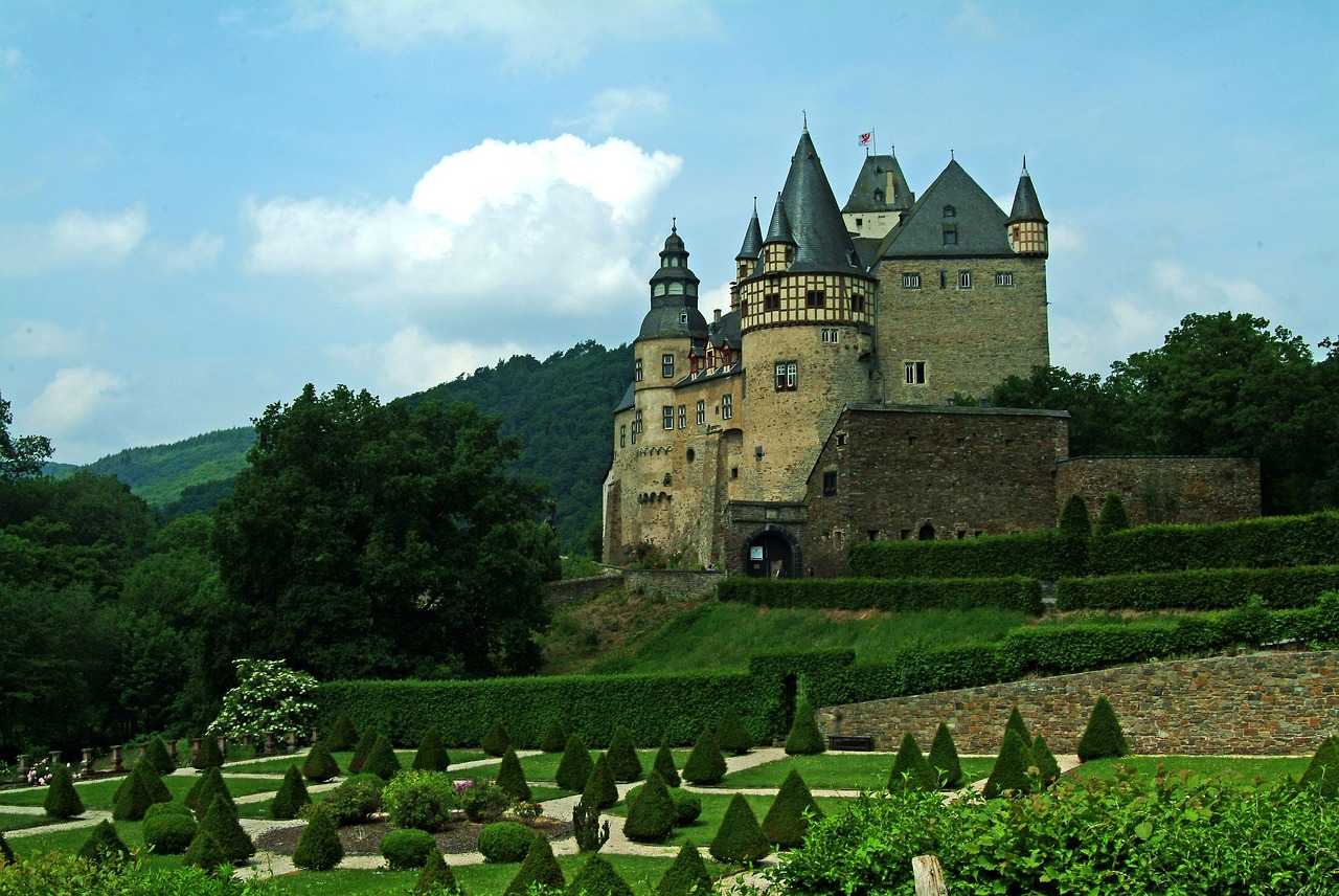 Bürresheim Pilis, Eifel, Vulkaniefelis, Pilis, Parkas, Viduramžiai, Pagrįsti, Bokštai, Bokštas, Bürresheim